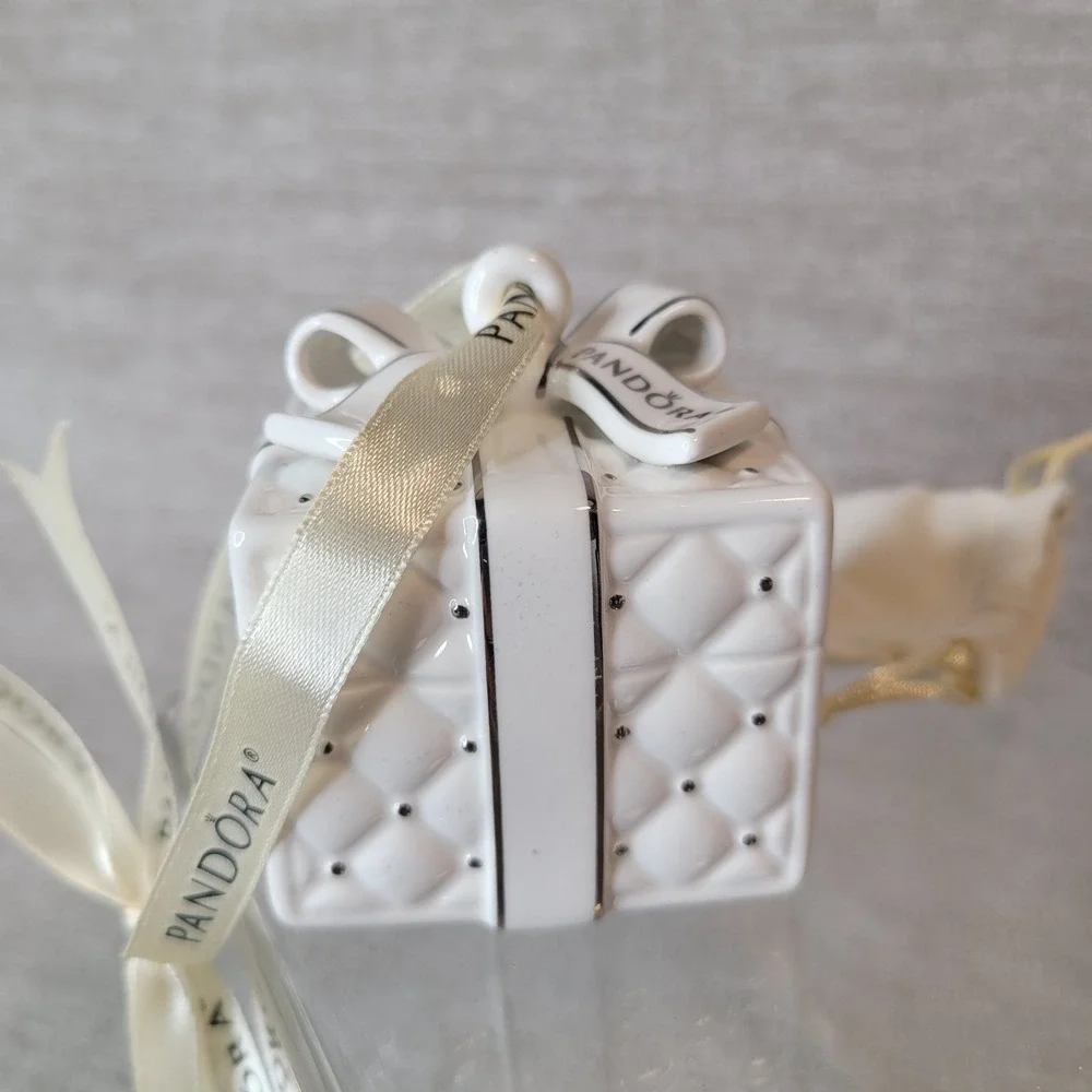 2 Pandora Gift Box Ornaments 2016 Porcelain White Christmas Holiday w Pouches
